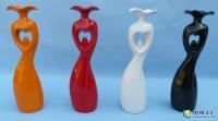 现代家居饰品 色釉陶瓷花瓶的艺术与实用价值