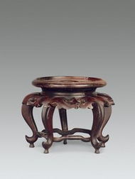 从璞石到艺术 玉器在多元领域中的匠心传承